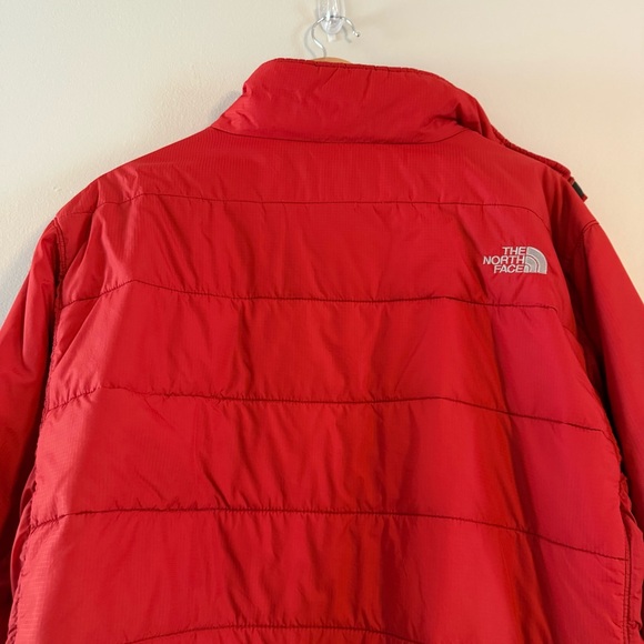 The North Face Men’s  Vibrant Red Puffer Jacket - Picture 10 of 16